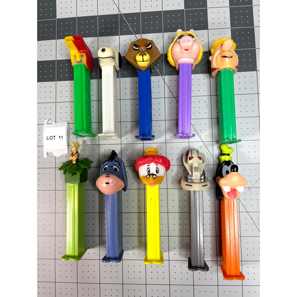 Vintage PEZ Dispensers Lot of 10 Disney Star Wars Snoopy Goofy Miss Piggy Eeyore